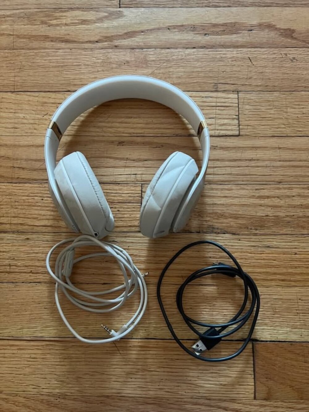 Beats Studio3 Skyline Active Noise Cancelling Wireless Headphones Sand - Camo